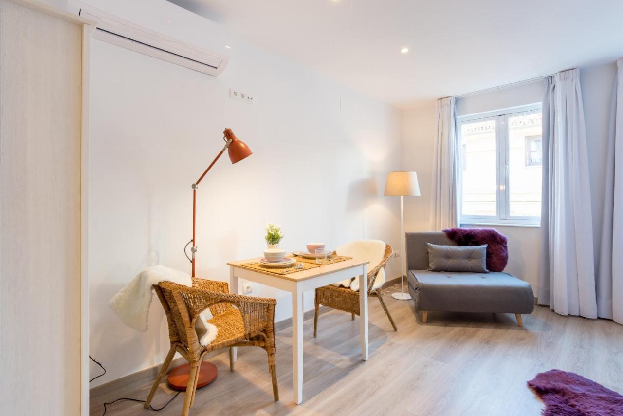 Апартаменти Sharingco Atarazanas Premium Loft VI Малага Екстер'єр фото